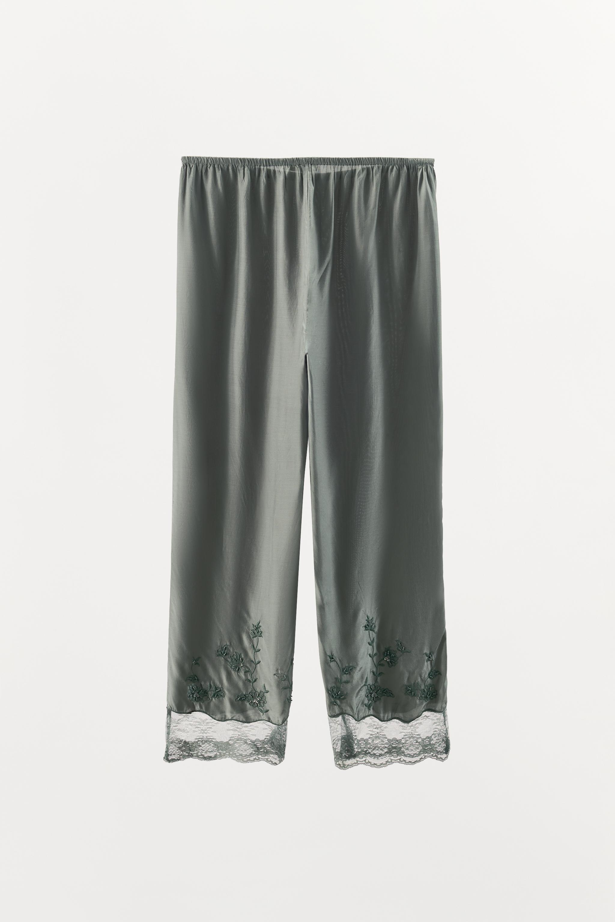 PANTALON STYLE PYJAMA BRODERIES DENTELLE
